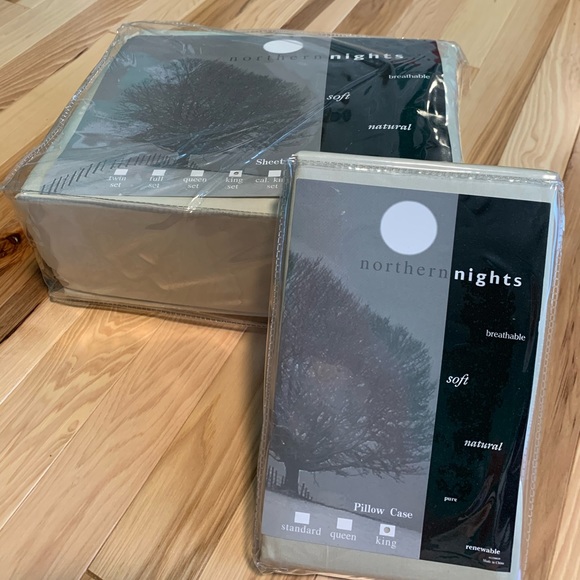 Northern Nights Other - NWT Northern Nights Sage Green King Sheet Set